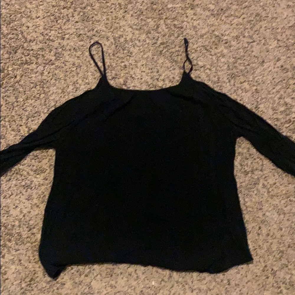 EXPRESS cold shoulder quarter length sleeve shirt